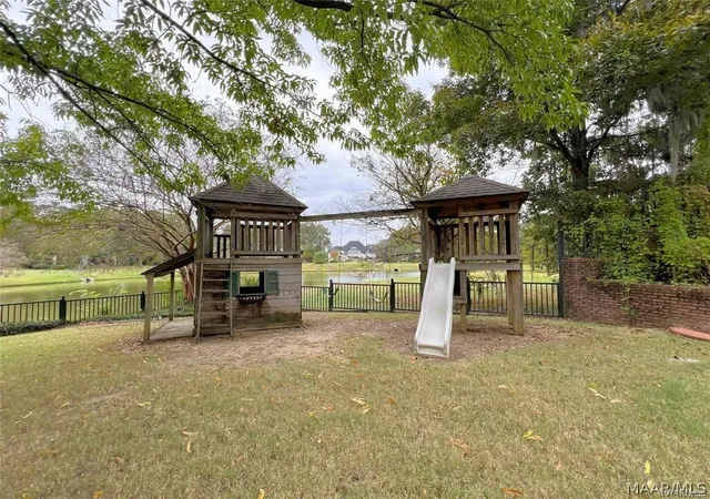 Photo 3 of Single family home for sale at 7178 Wyngrove Dr, Montgomery, AL 36117 | MLS# 584650 | Listing updated on 2026-10-01