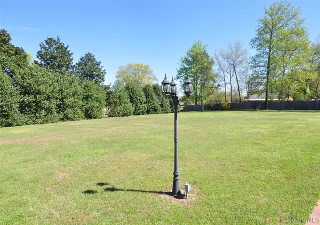 Photo 2 of Single family home for sale at 4820 Highway 14 E, Elmore, AL 36025 | MLS# 584692 | Listing updated on 2026-09-01