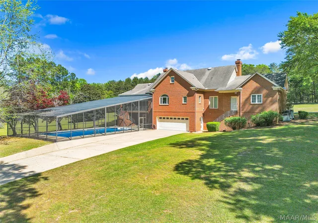 Photo 4 of Single family home for sale at 1150 Bell Rd, Montgomery, AL 36117 | MLS# 584715 | Listing updated on 2026-09-10