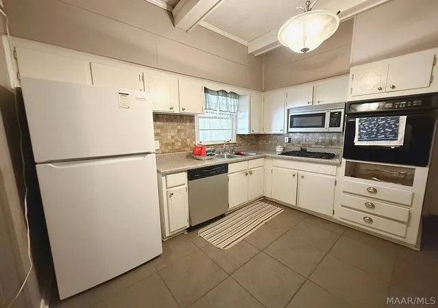 Photo 3 of Single family home for sale at 3702 Merrifield Dr, Valley Grande, AL 36703 | MLS# 584138 | Listing updated on 2026-09-22
