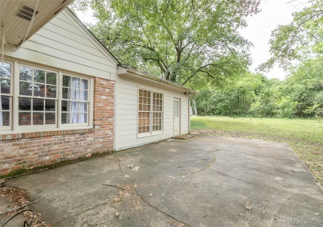 Photo 3 of Single family home for sale at 2244 Allendale Rd, Montgomery, AL 36111 | MLS# 585022 | Listing updated on 2026-09-09
