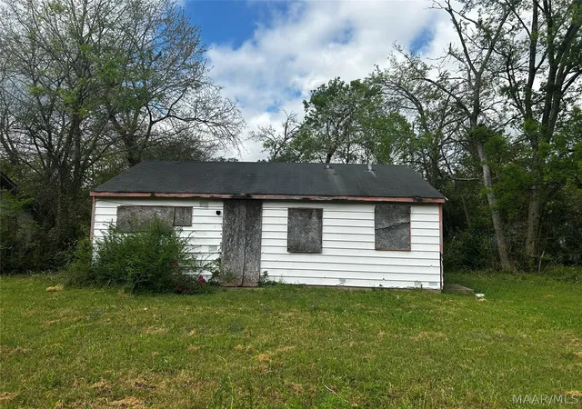 Photo 1 of Single family home for sale at 3410 Weaver Ave, Montgomery, AL 36108 | MLS# 585121 | Listing updated on 2026-09-02