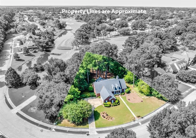 Photo 3 of Single family home for sale at 9606 Bent Brk Dr, Montgomery, AL 36117 | MLS# 585177 | Listing updated on 2026-09-02
