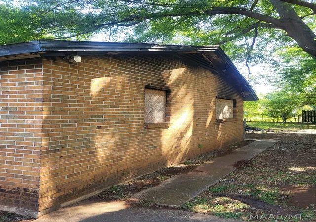 Photo 3 of Sale Pending at 500 Castlebrook Dr, Montgomery, AL 36110 | MLS# 585330 | Listing updated on 2026-09-03