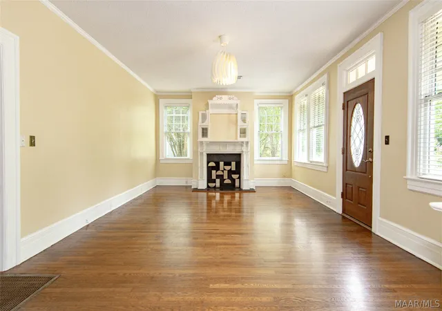 Photo 3 of Sale Pending at 3211 Cloverdale Rd, Montgomery, AL 36106 | MLS# 585324 | Listing updated on 2026-09-30