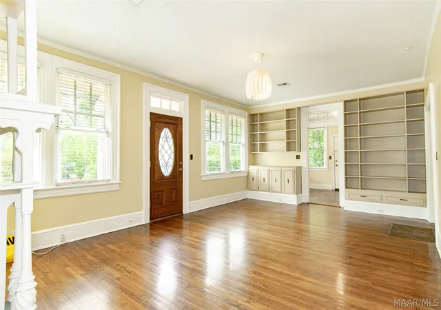 Photo 4 of Sale Pending at 3211 Cloverdale Rd, Montgomery, AL 36106 | MLS# 585324 | Listing updated on 2026-09-30