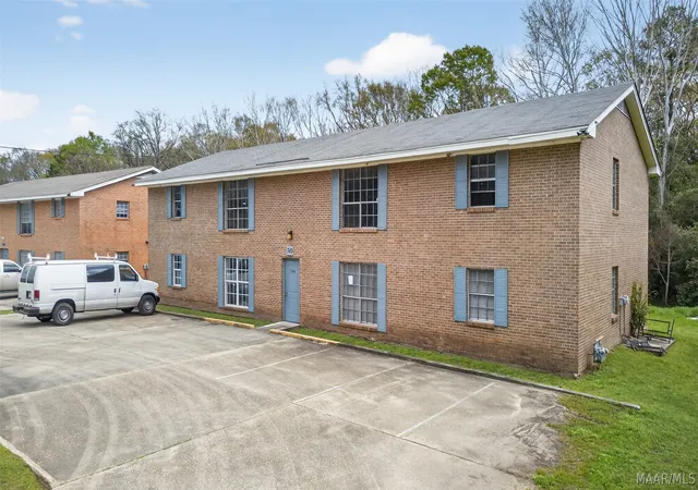 Photo 3 of Multi family home for sale at 740 Coliseum Blvd, Montgomery, AL 36109 | MLS# 585493 | Listing updated on 2026-09-08