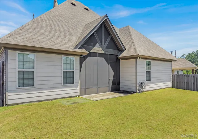 Photo 3 of Single family home for sale at 9290 Crescent Lodge Cir, Pike Road, AL 36064 | MLS# 585538 | Listing updated on 2026-09-03