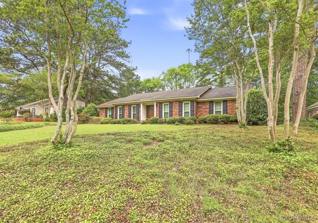 Photo 2 of Single family home for sale at 3621 Lancaster Ln, Montgomery, AL 36106 | MLS# 585549 | Listing updated on 2026-08-29