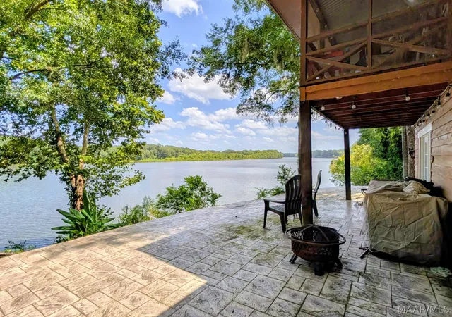 Photo 3 of Single family home for sale at 918 River Rd, Lowndesboro, AL 36752 | MLS# 585574 | Listing updated on 2026-09-04