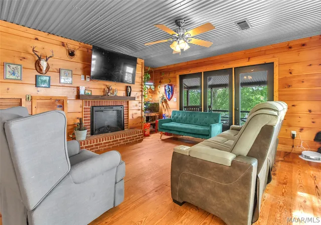 Photo 4 of Single family home for sale at 918 River Rd, Lowndesboro, AL 36752 | MLS# 585574 | Listing updated on 2026-09-04