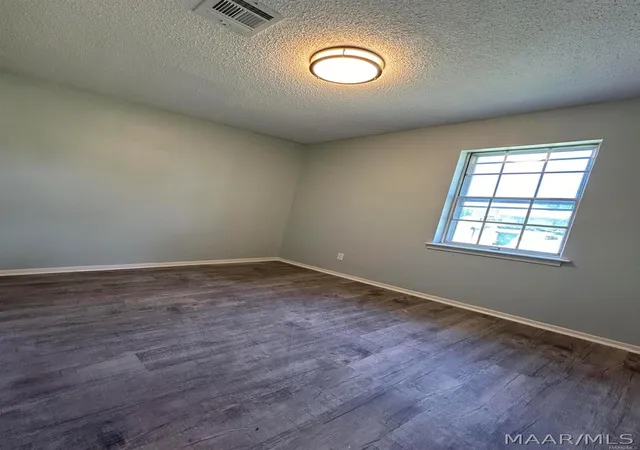 Photo 4 of Single family home for sale at 4500 Sunnybrook Dr, Montgomery, AL 36108 | MLS# 585569 | Listing updated on 2026-09-02