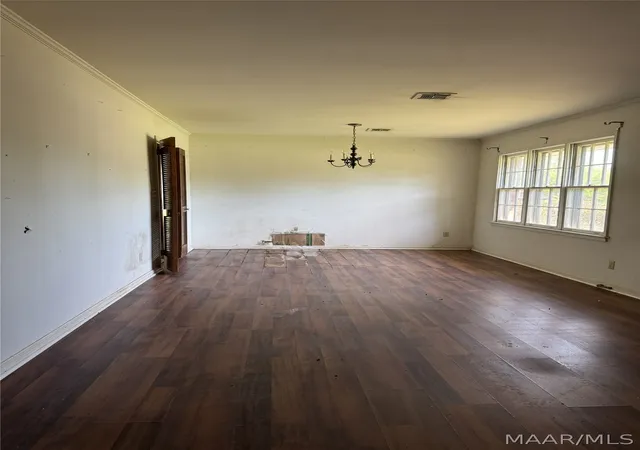 Photo 2 of Single family home for sale at 415 W Wilding Dr, Montgomery, AL 36116 | MLS# 585585 | Listing updated on 2026-10-07