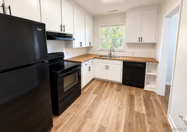 Photo 3 of Single family home for sale at 158 Eton Rd, Montgomery, AL 36109 | MLS# 585759 | Listing updated on 2026-09-09