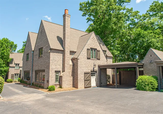Photo 1 of Single family home for sale at 537 Cloverdale Rd, Montgomery, AL 36106 | MLS# 585522 | Listing updated on 2026-09-09
