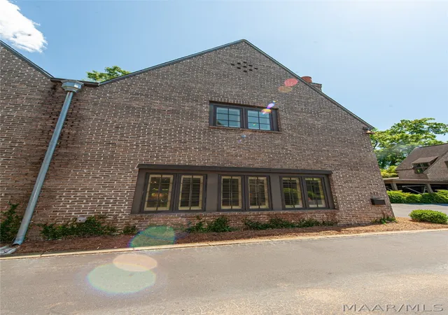Photo 3 of Single family home for sale at 537 Cloverdale Rd, Montgomery, AL 36106 | MLS# 585522 | Listing updated on 2026-09-09
