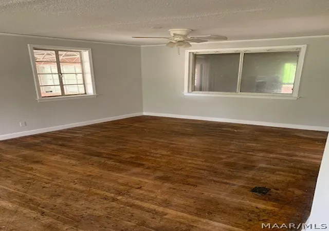 Photo 4 of Single family home for sale at 3721 S Court St, Montgomery, AL 36105 | MLS# 586173 | Listing updated on 2026-09-05