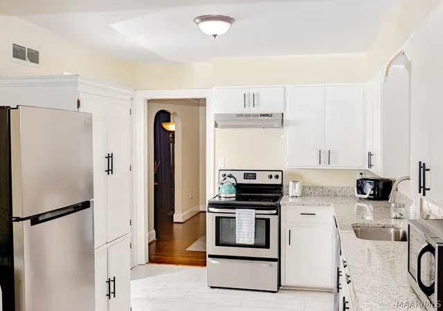 Photo 1 of Single family home for sale at 118 Brantwood Dr, Montgomery, AL 36109 | MLS# 586287 | Listing updated on 2026-09-02