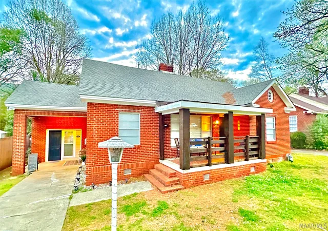 Photo 2 of Single family home for sale at 118 Brantwood Dr, Montgomery, AL 36109 | MLS# 586287 | Listing updated on 2026-09-02
