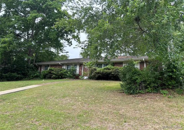 Photo 1 of Single family home for sale at 800 Joryne Dr, Montgomery, AL 36109 | MLS# 586355 | Listing updated on 2026-09-03