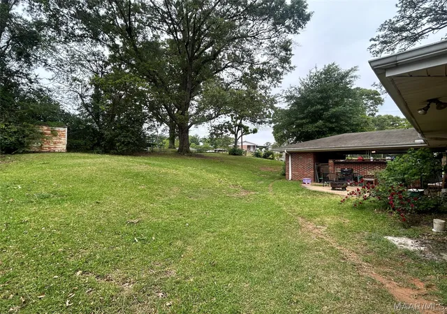 Photo 2 of Single family home for sale at 800 Joryne Dr, Montgomery, AL 36109 | MLS# 586355 | Listing updated on 2026-09-03