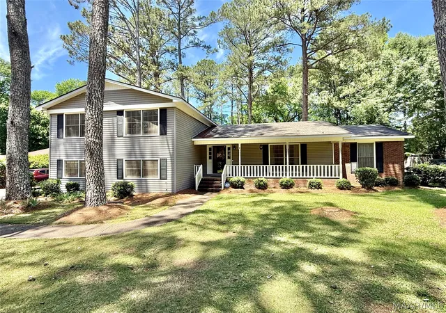 Photo 2 of Single family home for sale at 229 Hardin Dr, Selma, AL 36701 | MLS# 586400 | Listing updated on 2026-09-10