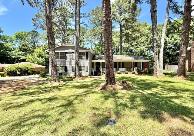 Photo 3 of Single family home for sale at 229 Hardin Dr, Selma, AL 36701 | MLS# 586400 | Listing updated on 2026-09-10