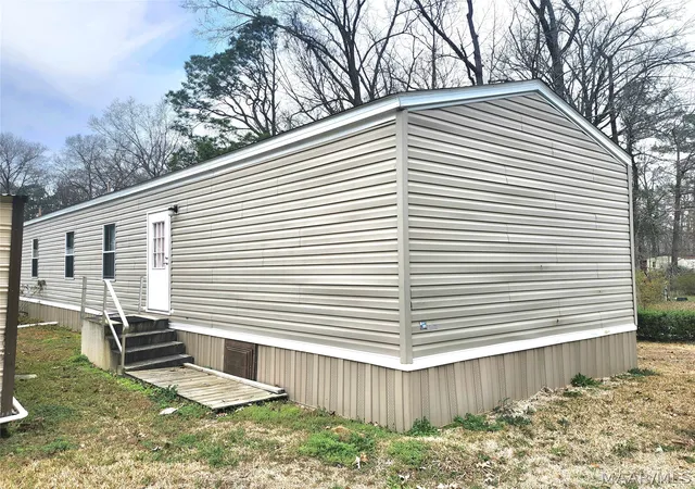 Photo 2 of Manufactured home for sale at 5905 Pine Tr #D23, Montgomery, AL 36108 | MLS# 586438 | Listing updated on 2026-09-02