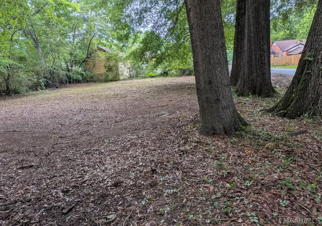 Photo 2 of Single family home for sale at 2149 E 5th Street, Montgomery, AL 36106 | MLS# 586405 | Listing updated on 2026-09-05