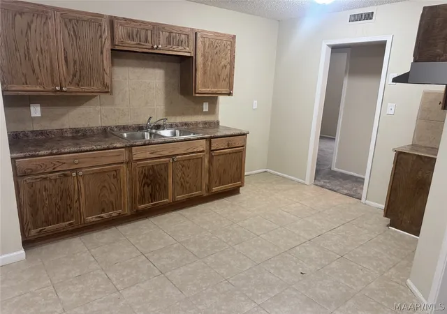 Photo 2 of Single family home for sale at 4144 Piedmont Dr, Montgomery, AL 36108 | MLS# 586487 | Listing updated on 2026-09-04