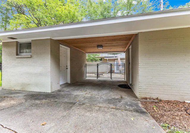 Photo 4 of Single family home for sale at 3433 Bankhead Ave, Montgomery, AL 36111 | MLS# 586457 | Listing updated on 2026-09-10