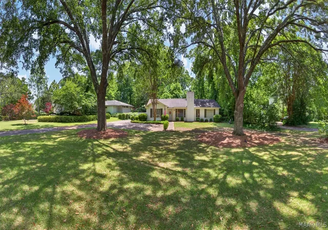Photo 3 of Single family home for sale at 2136 Campbell Rd, Montgomery, AL 36111 | MLS# 586542 | Listing updated on 2026-09-05