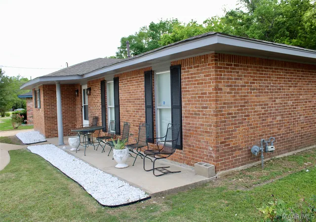 Photo 4 of Single family home for sale at 5545 E Shades Valley Dr, Montgomery, AL 36108 | MLS# 586554 | Listing updated on 2026-09-12