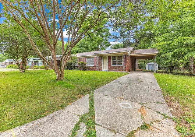Photo 2 of Single family home for sale at 3345 Loch Hvn Rd, Montgomery, AL 36109 | MLS# 586571 | Listing updated on 2026-09-10
