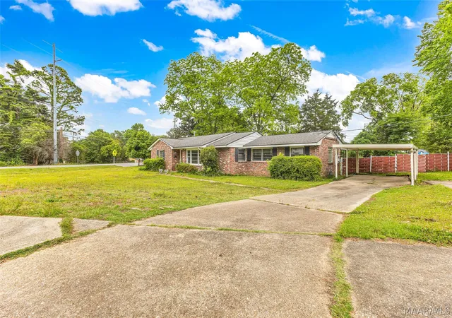 Photo 3 of Single family home for sale at 1003 Loch Hvn Rd, Montgomery, AL 36109 | MLS# 586573 | Listing updated on 2026-09-10