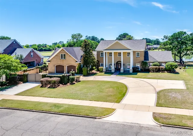 Photo 3 of Single family home for sale at 8312 Wynlakes Blvd, Montgomery, AL 36117 | MLS# 586539 | Listing updated on 2026-10-05