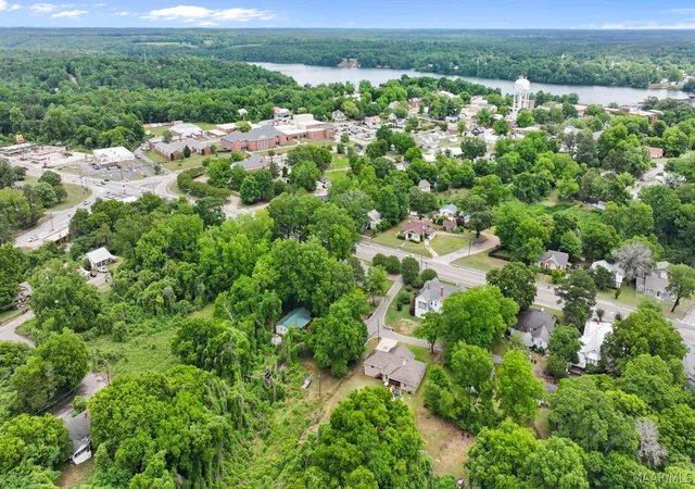 Photo 3 of Single family home for sale at 612 Bass St, Tallassee, AL 36078 | MLS# 586611 | Listing updated on 2026-09-02