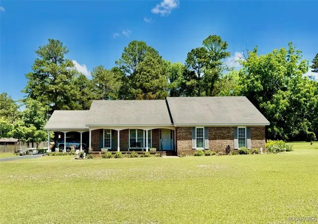 Photo 1 of Single family home for sale at 2603 Kyle Rd, Valley Grande, AL 36703 | MLS# 586693 | Listing updated on 2026-09-22