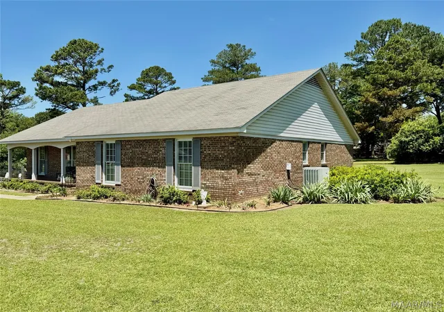 Photo 2 of Single family home for sale at 2603 Kyle Rd, Valley Grande, AL 36703 | MLS# 586693 | Listing updated on 2026-09-22