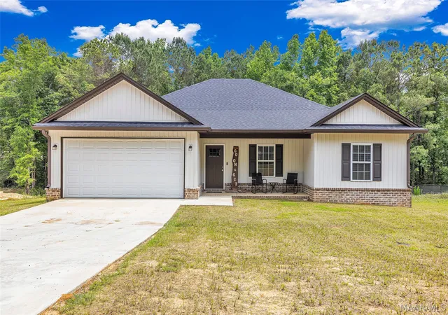 Photo 1 of Single family home for sale at 244 Shadow Wood Ln, Wetumpka, AL 36092 | MLS# 586256 | Listing updated on 2026-09-26