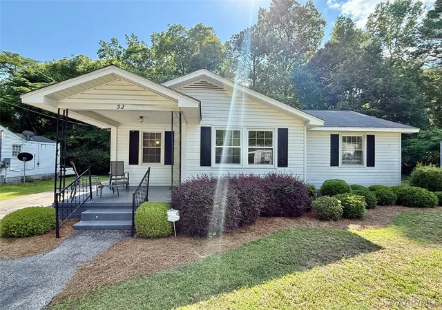 Photo 1 of Single family home for sale at 32 Pecan Dr, Selma, AL 36701 | MLS# 586750 | Listing updated on 2026-09-10