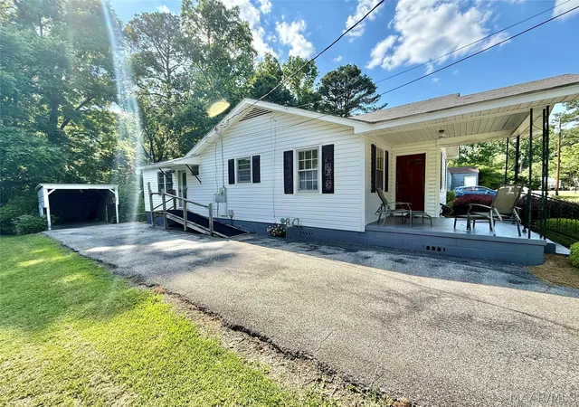 Photo 4 of Single family home for sale at 32 Pecan Dr, Selma, AL 36701 | MLS# 586750 | Listing updated on 2026-09-10