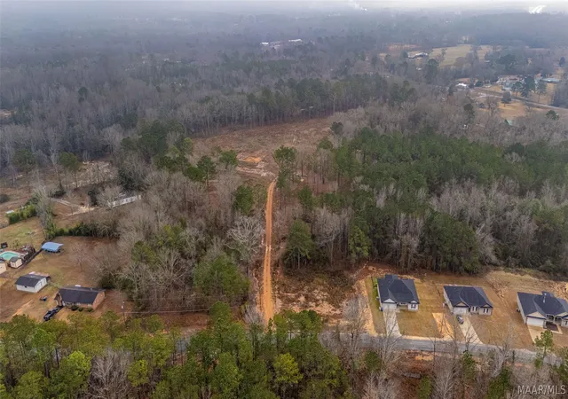 Photo 4 of Land for sale at 272 Shadow Wood Ln, Wetumpka, AL 36092 | MLS# 586808 | Listing updated on 2026-09-02