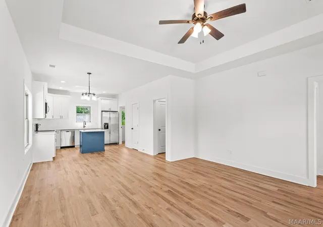 Photo 3 of Single family home for sale at 406 Alabama St, Wetumpka, AL 36092 | MLS# 586780 | Listing updated on 2026-09-10