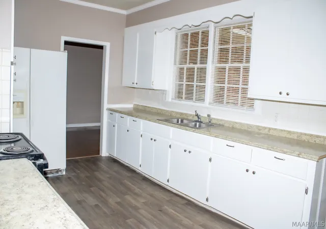 Photo 2 of Single family home for sale at 1518 Winona Ave, Montgomery, AL 36107 | MLS# 586815 | Listing updated on 2026-09-02