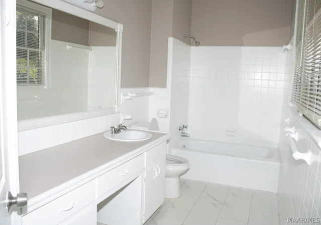 Photo 3 of Single family home for sale at 1518 Winona Ave, Montgomery, AL 36107 | MLS# 586815 | Listing updated on 2026-09-02