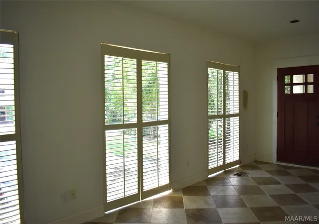 Photo 4 of Single family home for sale at 617 Thorn Pl, Montgomery, AL 36106 | MLS# 586749 | Listing updated on 2026-09-05