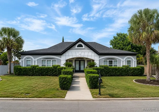 Photo 1 of Single family home for sale at 1960 Parkview Dr S, Montgomery, AL 36117 | MLS# 586907 | Listing updated on 2026-09-08