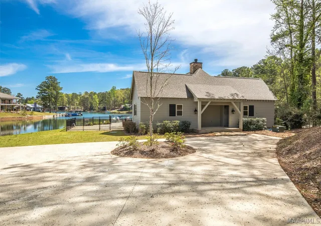 Photo 1 of Single family home for sale at 153 Whisper Tr, Tallassee, AL 36078 | MLS# 586797 | Listing updated on 2026-09-27