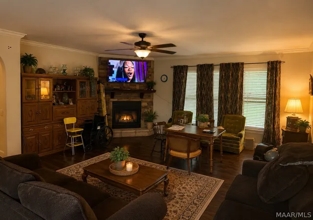 Photo 2 of Manufactured home for sale at 102 County Rd 513, Selma, AL 36701 | MLS# 586933 | Listing updated on 2026-09-04